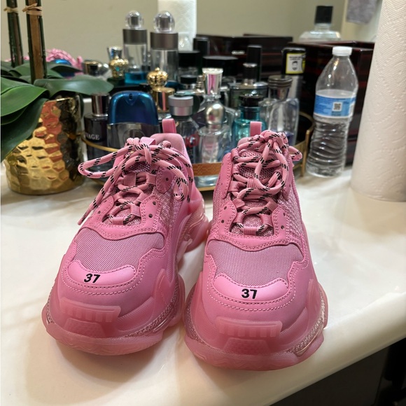 BALENCIAGA TRIPLE S CLEAR SOLE SNEAKER - Picture 4 of 7